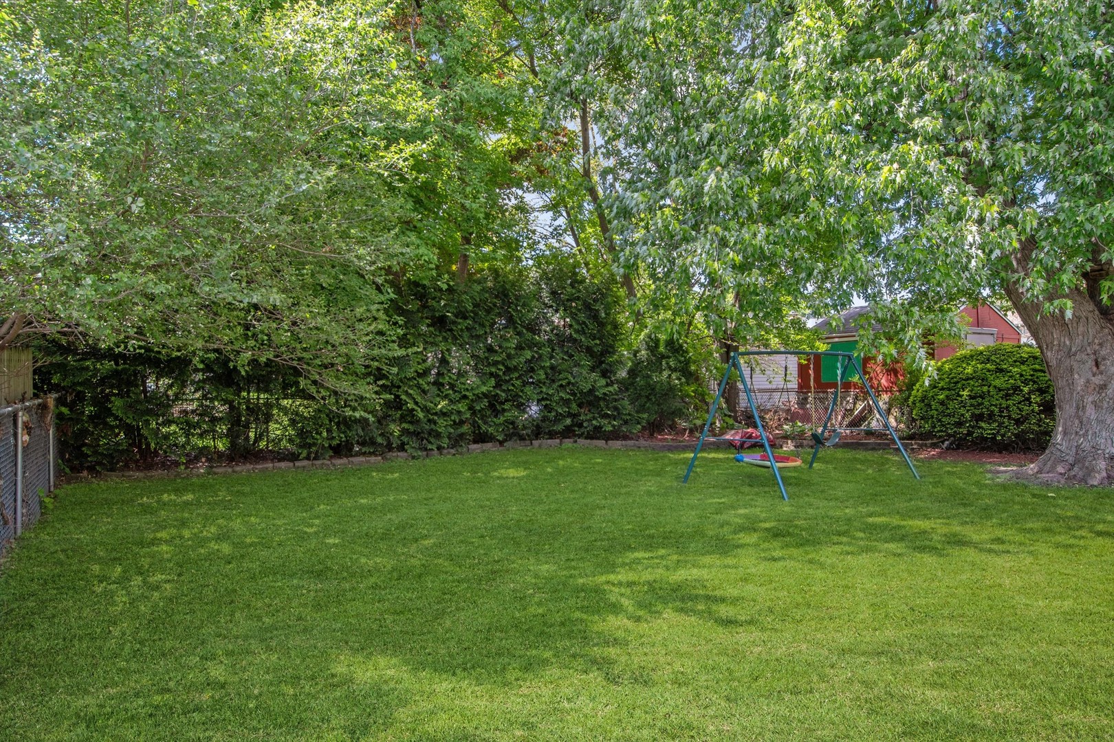 1018 Dawes Avenue, Wheaton, IL 60189