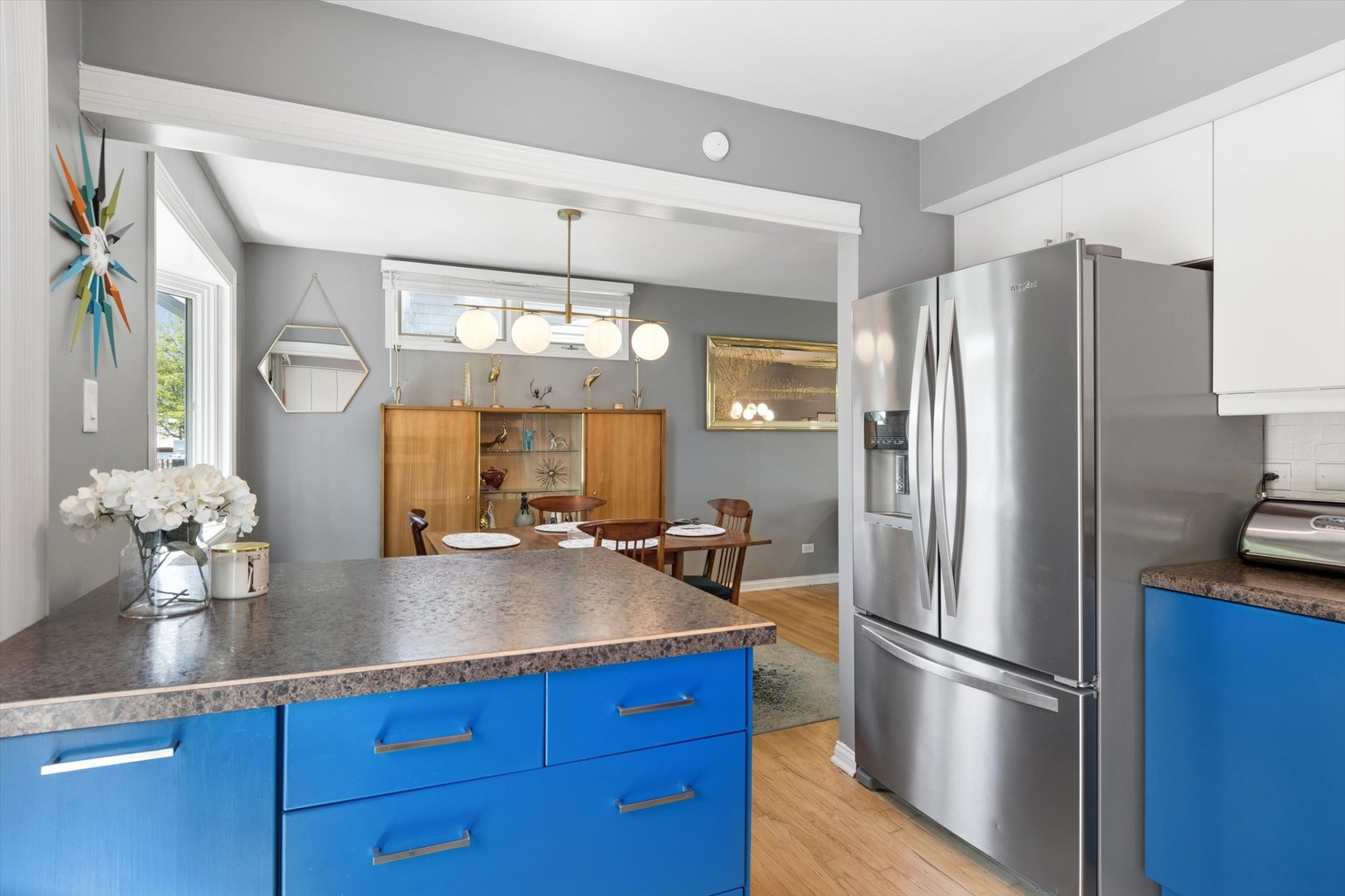 1018 Dawes Avenue, Wheaton, IL 60189