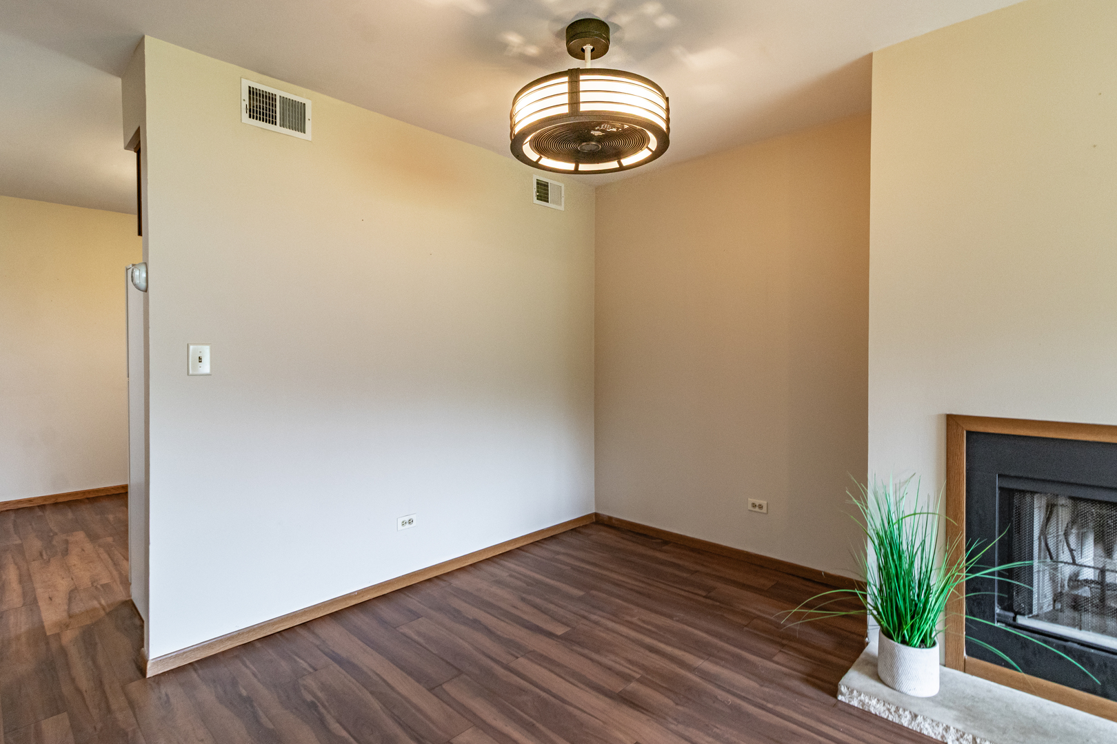 17490 W Chestnut Lane #10D, Gurnee, IL 60031