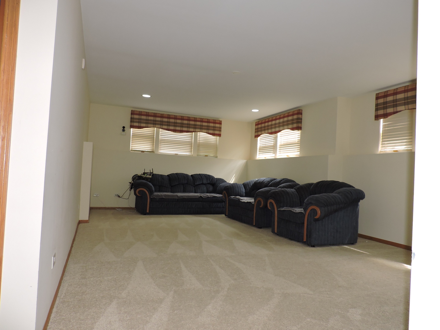 5640 Cambridge Way, Hanover Park, IL 60133
