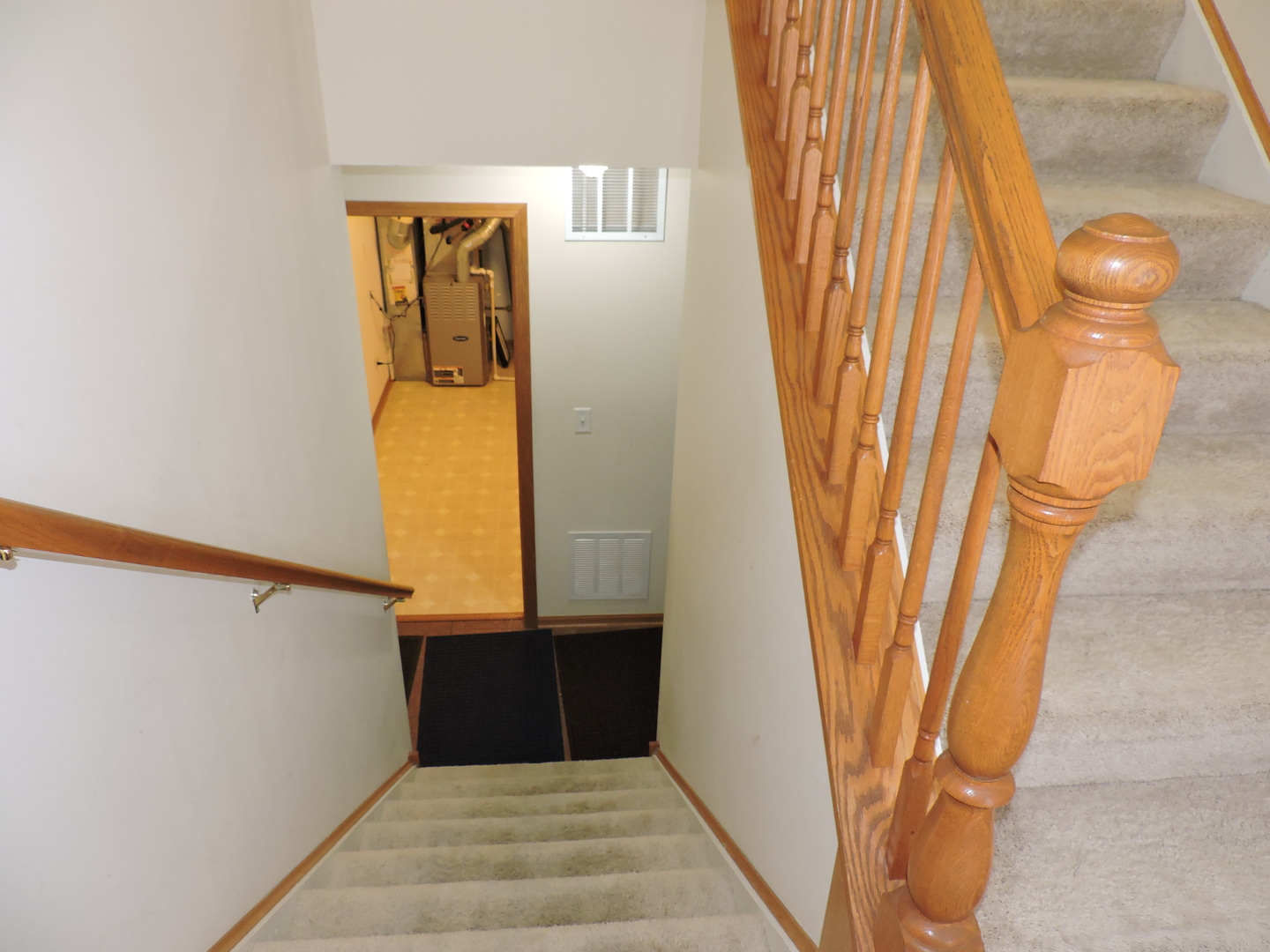 5640 Cambridge Way, Hanover Park, IL 60133