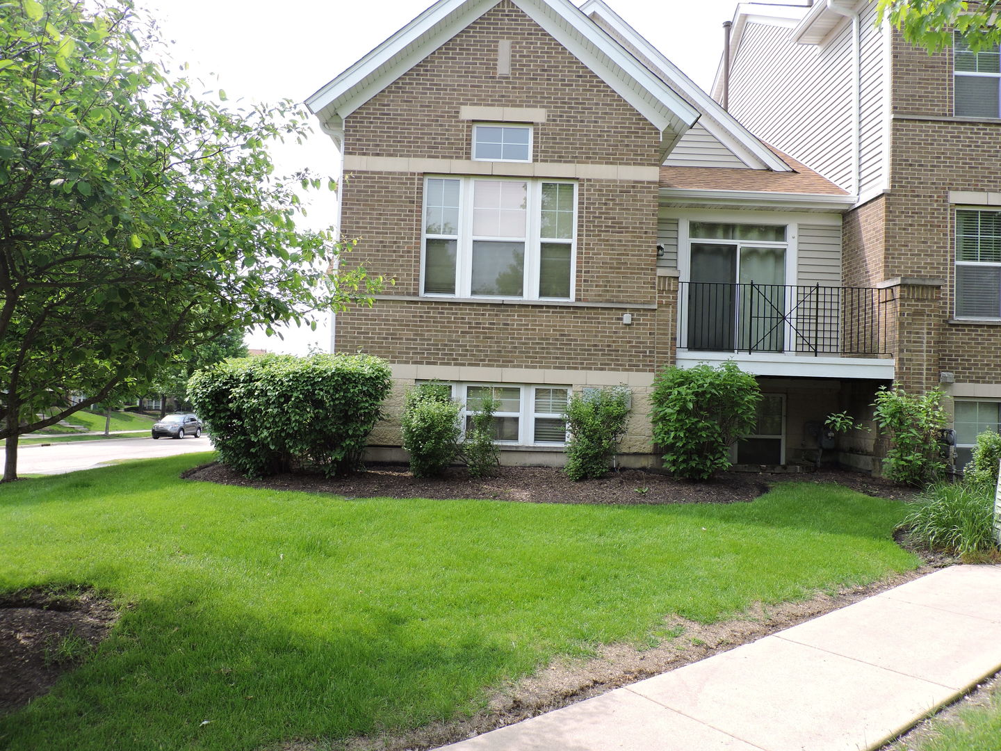 5640 Cambridge Way, Hanover Park, IL 60133