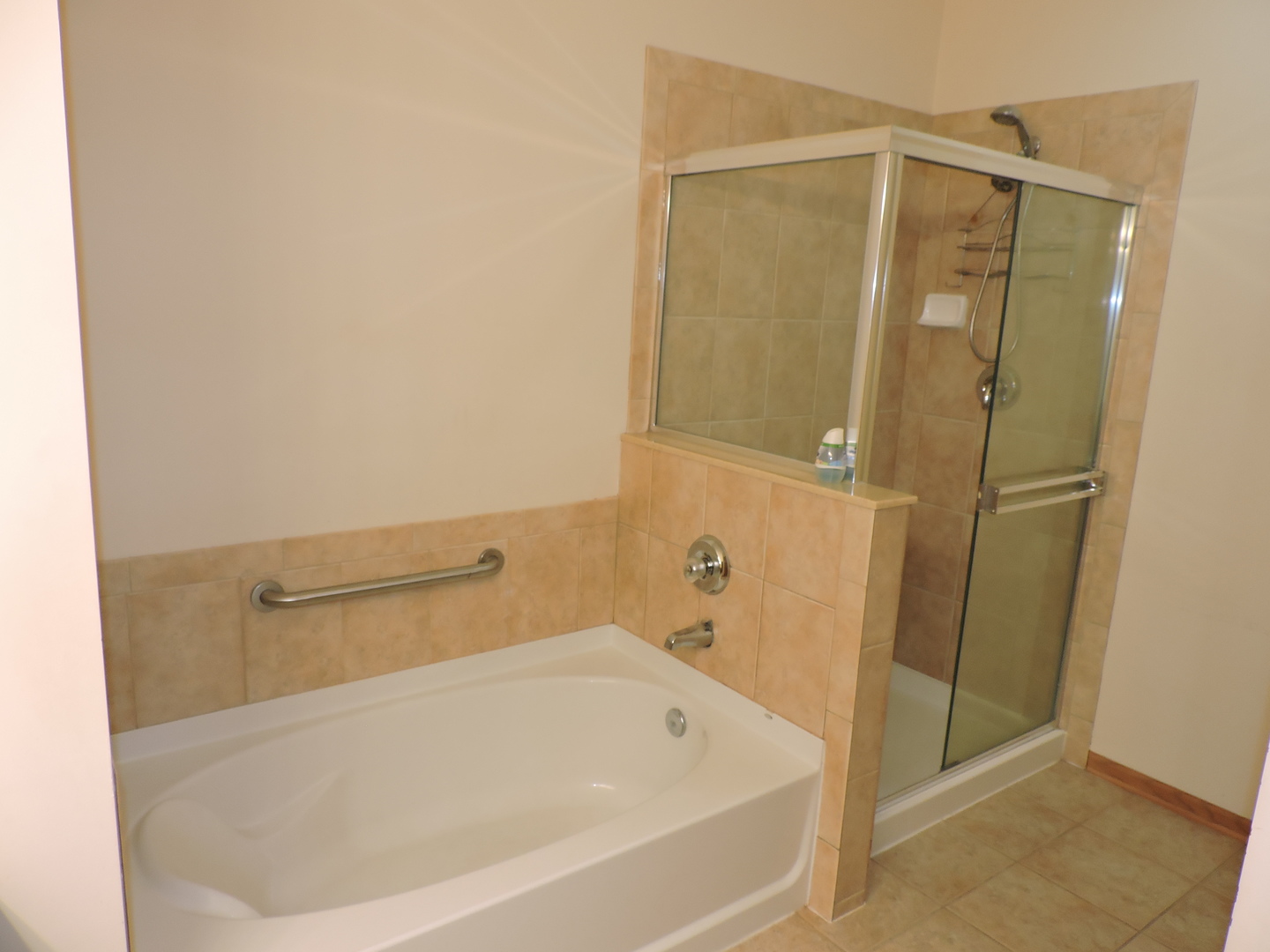 5640 Cambridge Way, Hanover Park, IL 60133