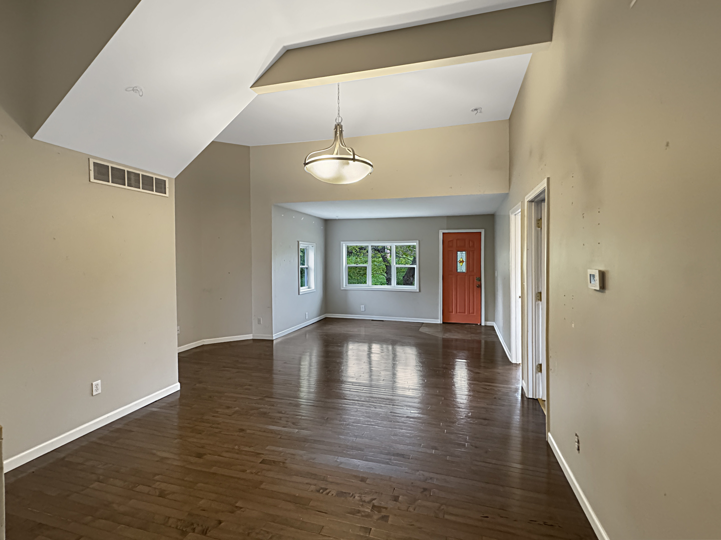 700 E Canal Avenue, Ottawa, IL 61350