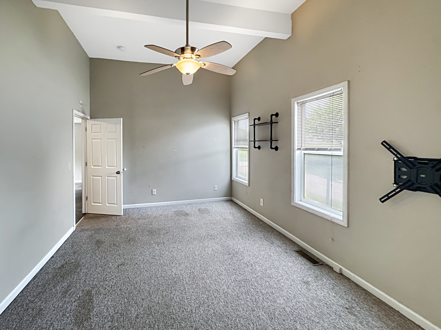 700 E Canal Avenue, Ottawa, IL 61350