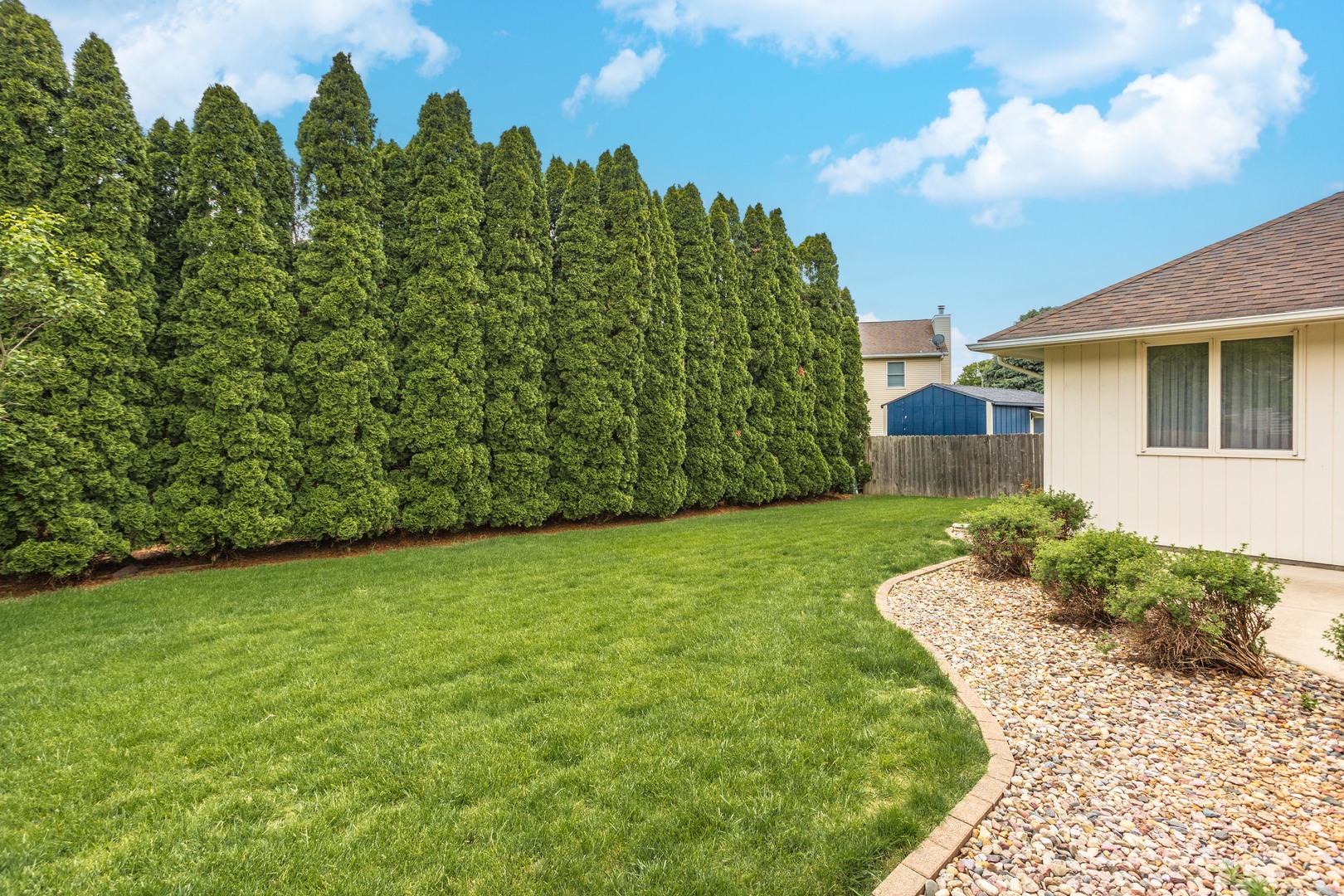 5 Downing Circle, Bloomington, IL 61704