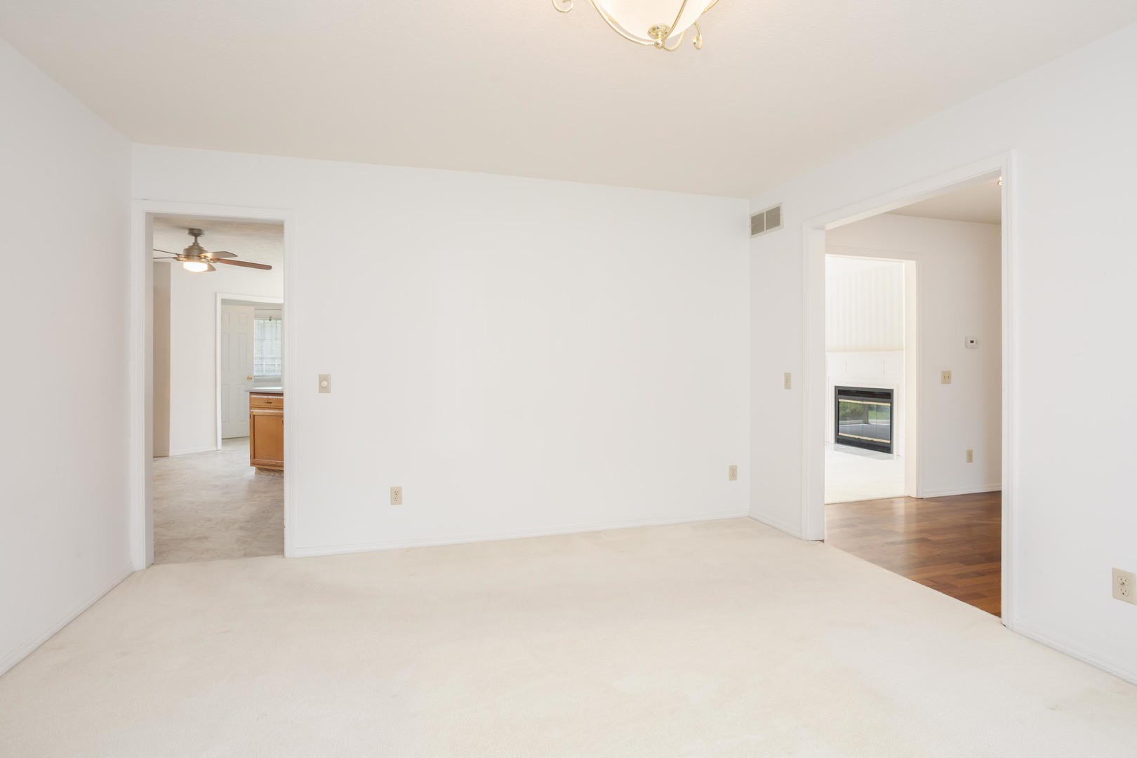 5 Downing Circle, Bloomington, IL 61704