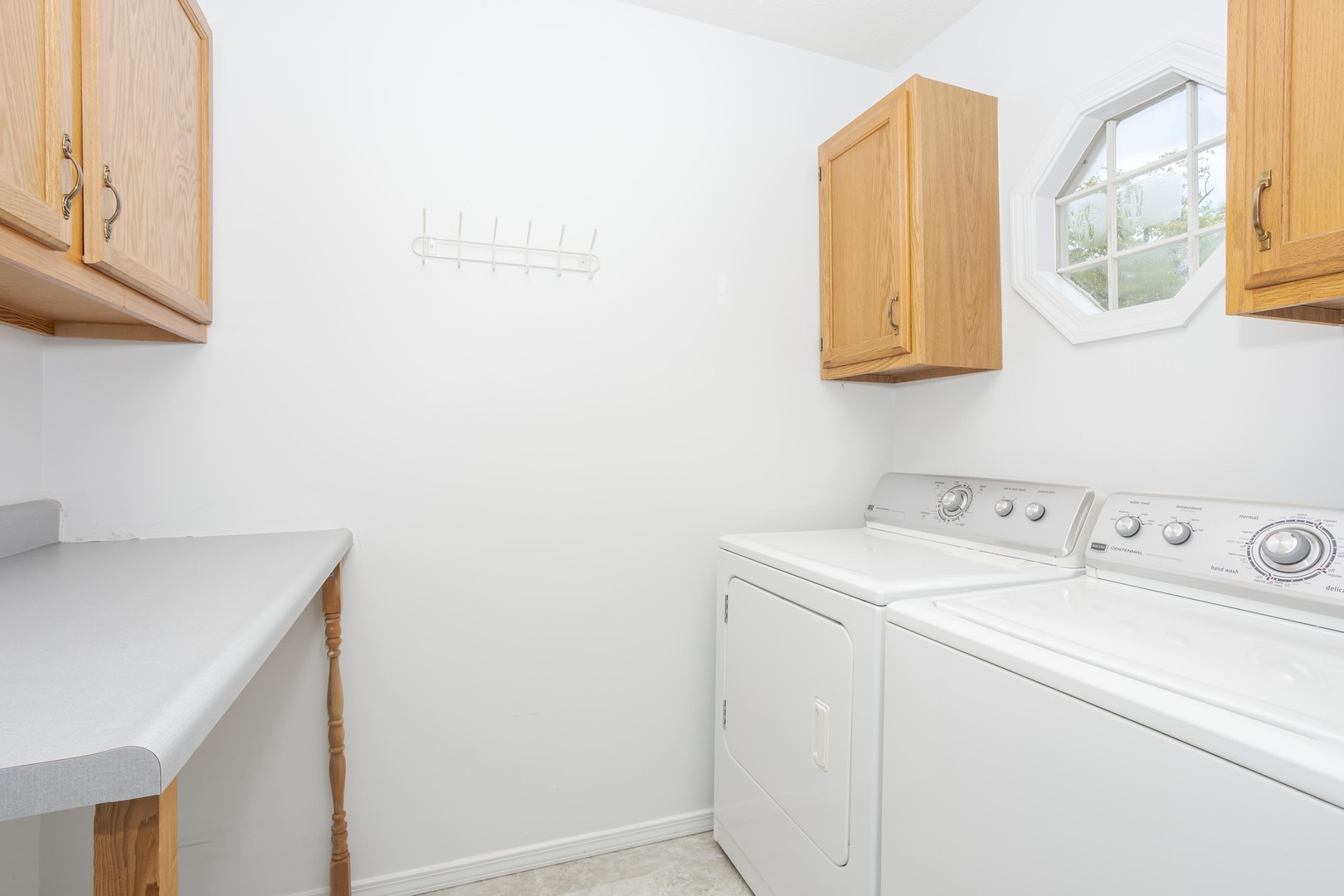 5 Downing Circle, Bloomington, IL 61704