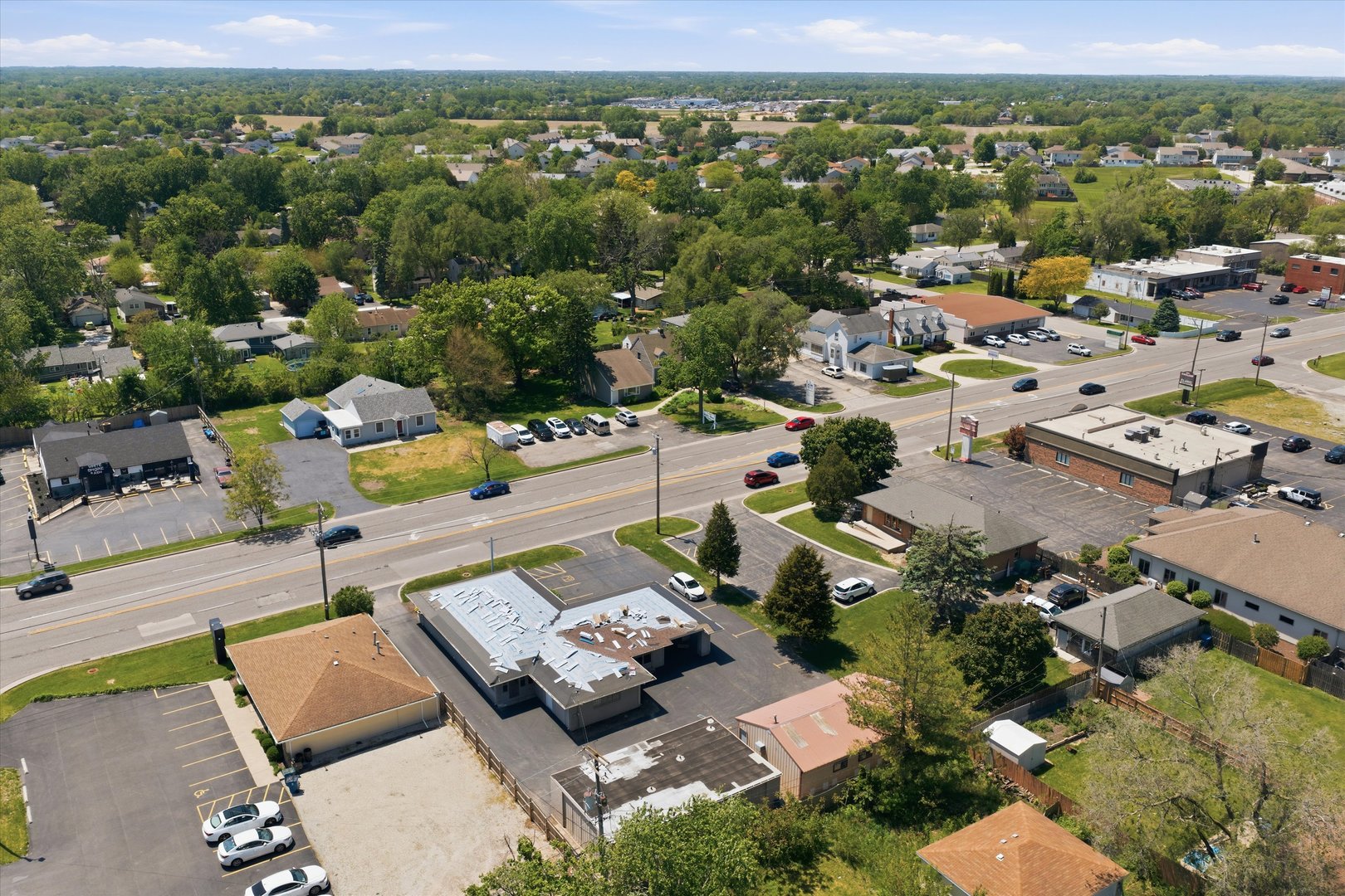 2304 Plainfield Road, Crest Hill, IL 60403