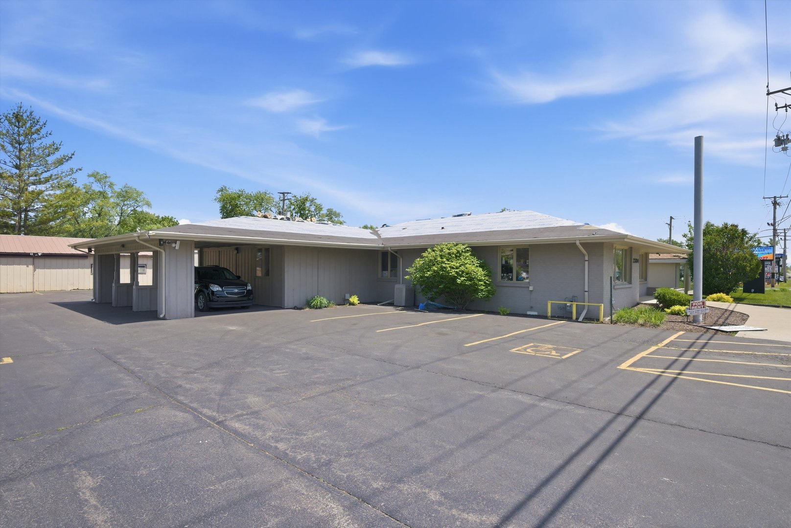 2304 Plainfield Road, Crest Hill, IL 60403