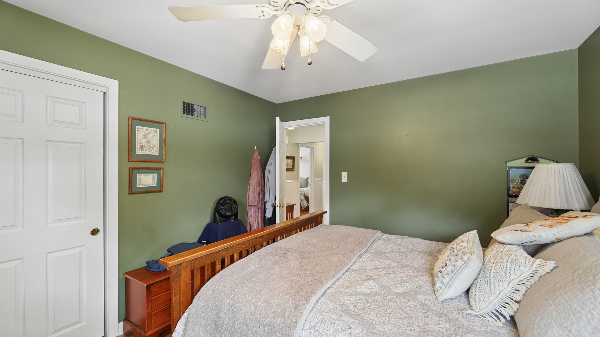 311 N Elm Avenue, Elmhurst, IL 60126