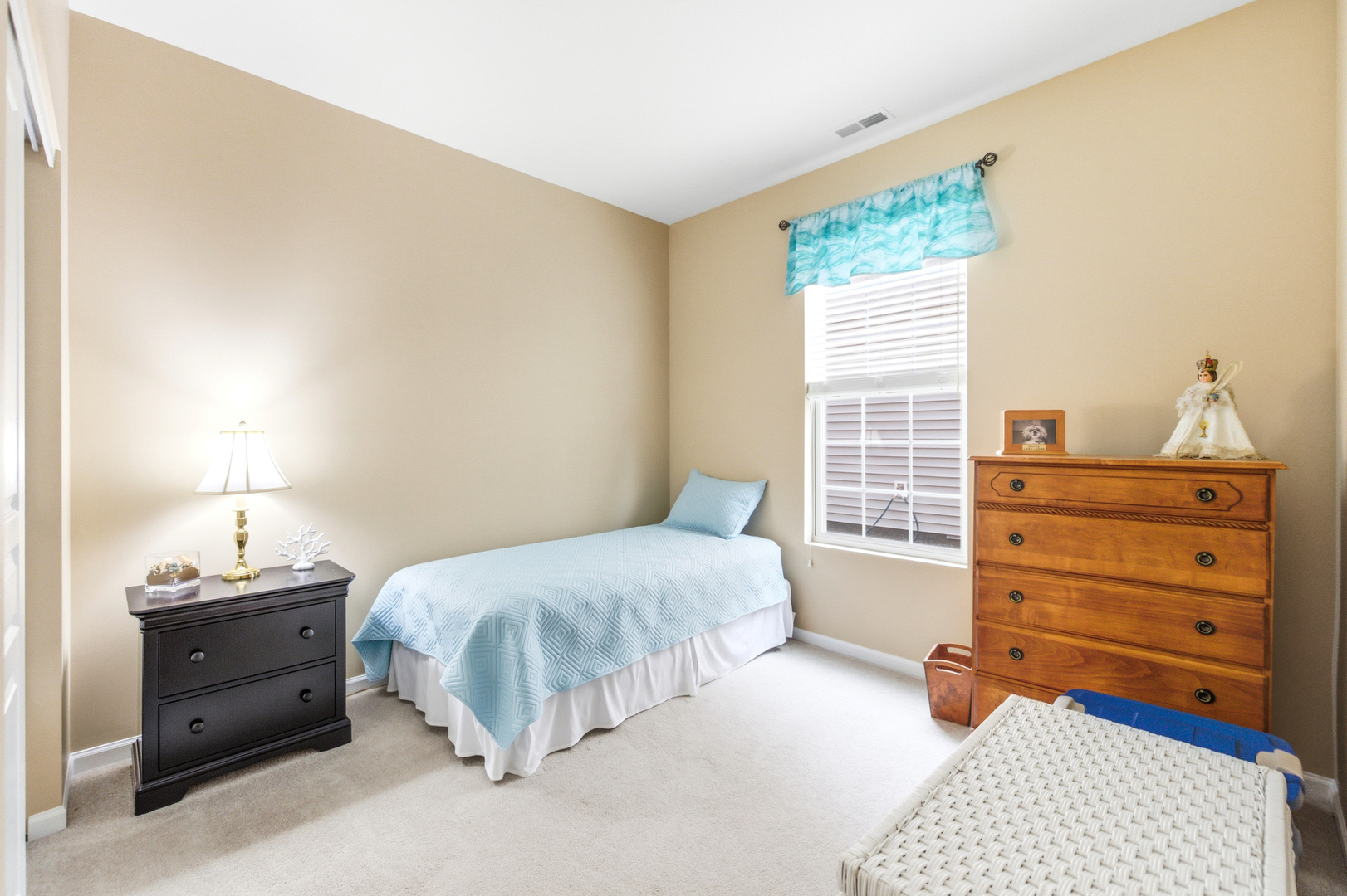 845 Butterfly Field Drive, Elgin, IL 60124