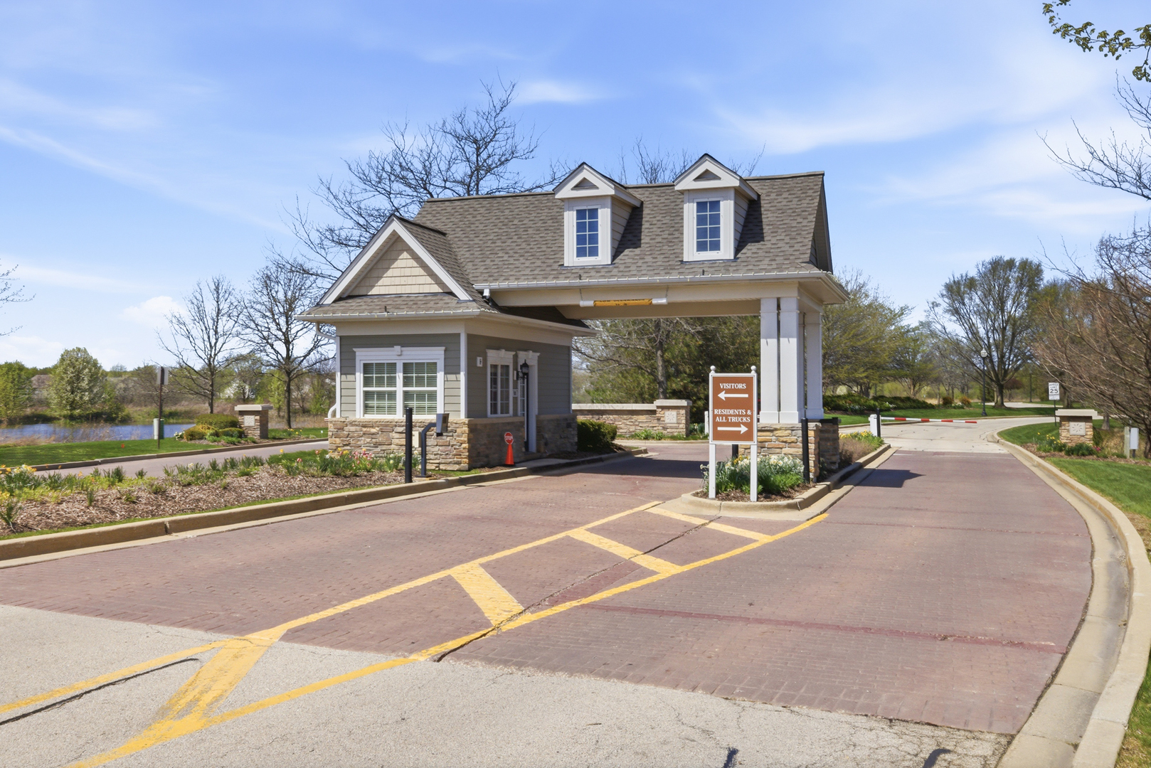 845 Butterfly Field Drive, Elgin, IL 60124