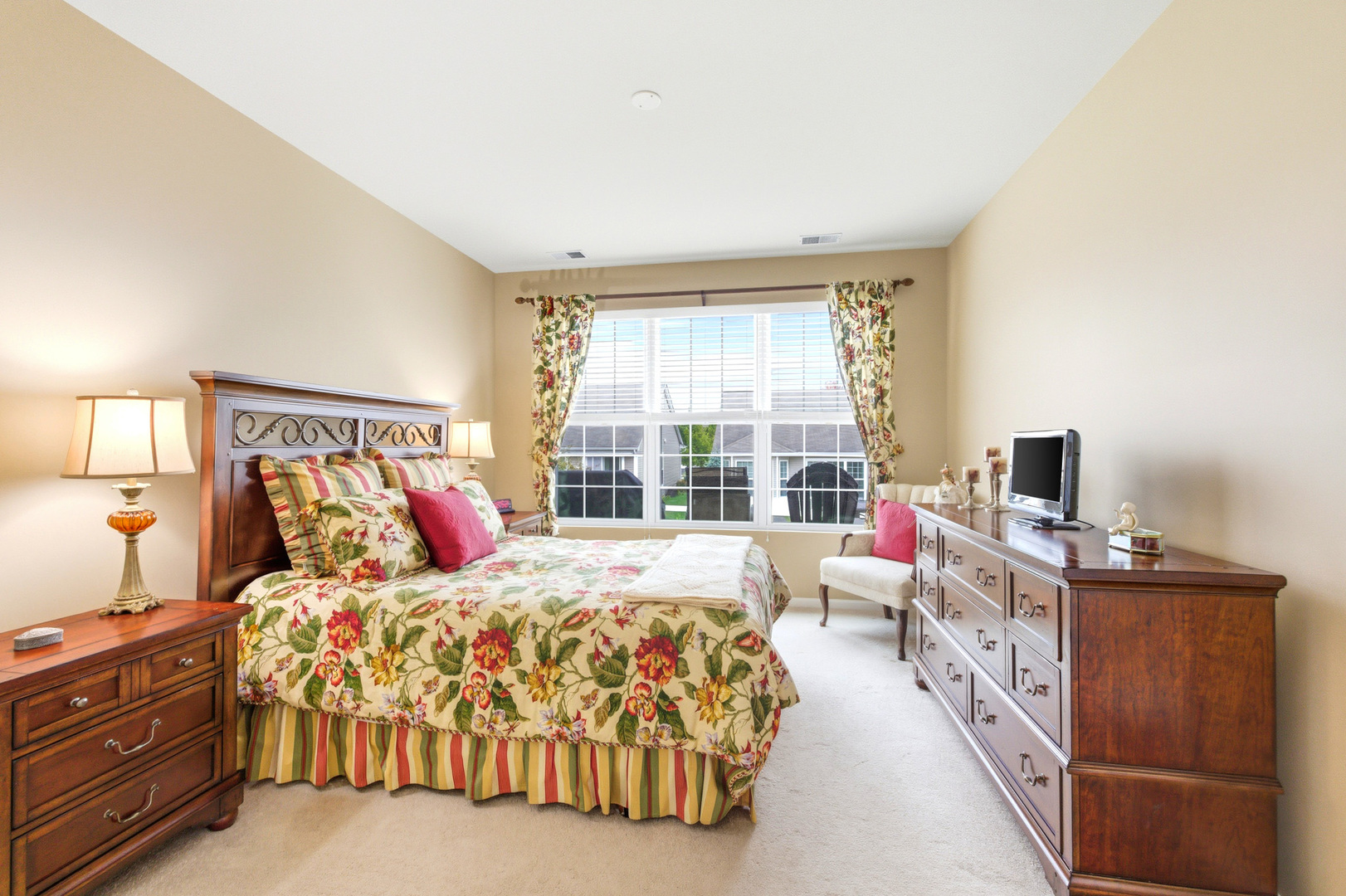 845 Butterfly Field Drive, Elgin, IL 60124