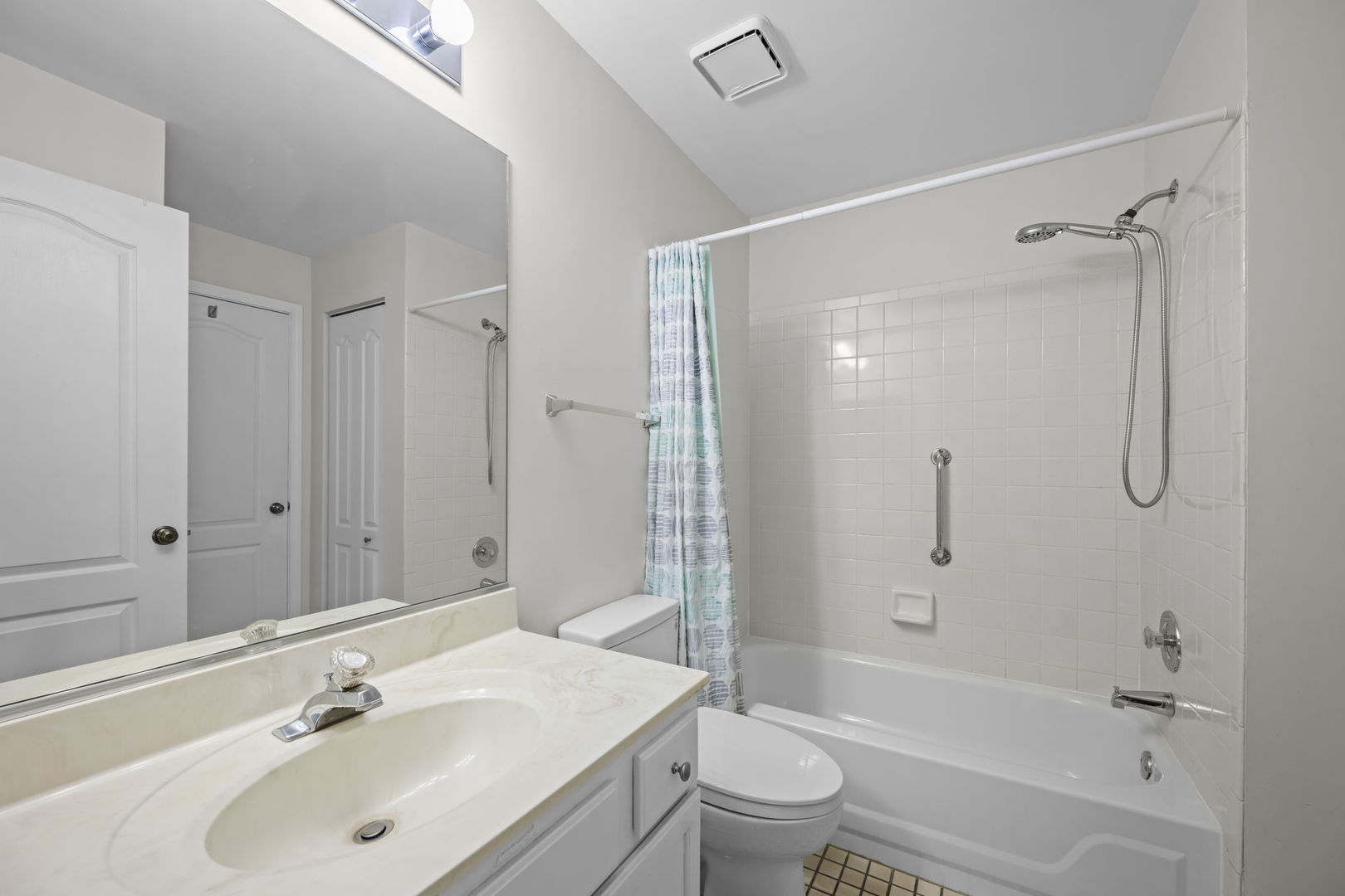 324 Satinwood Court, Buffalo Grove, IL 60089