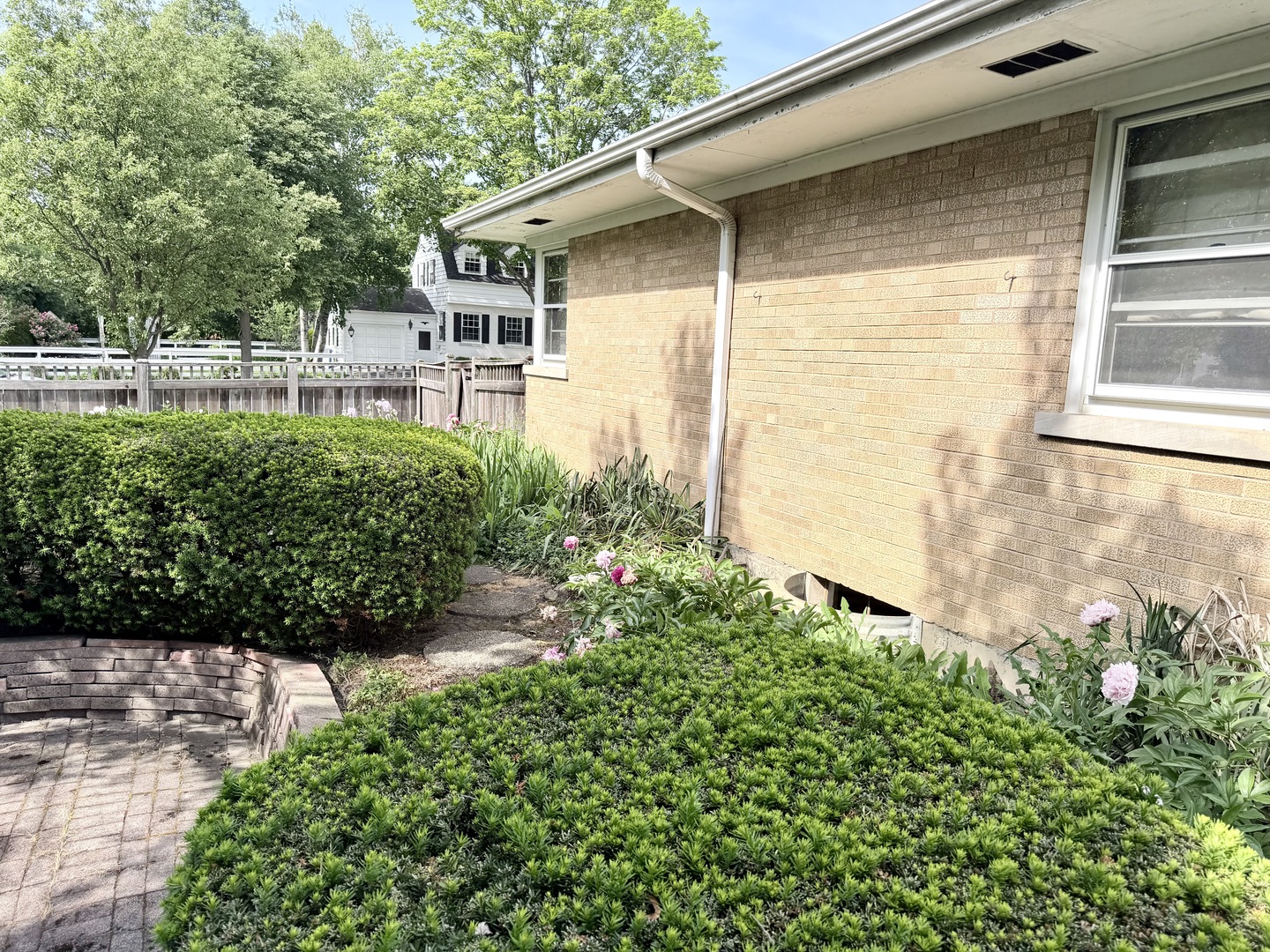 320 N Main Street, Mount Prospect, IL 60056