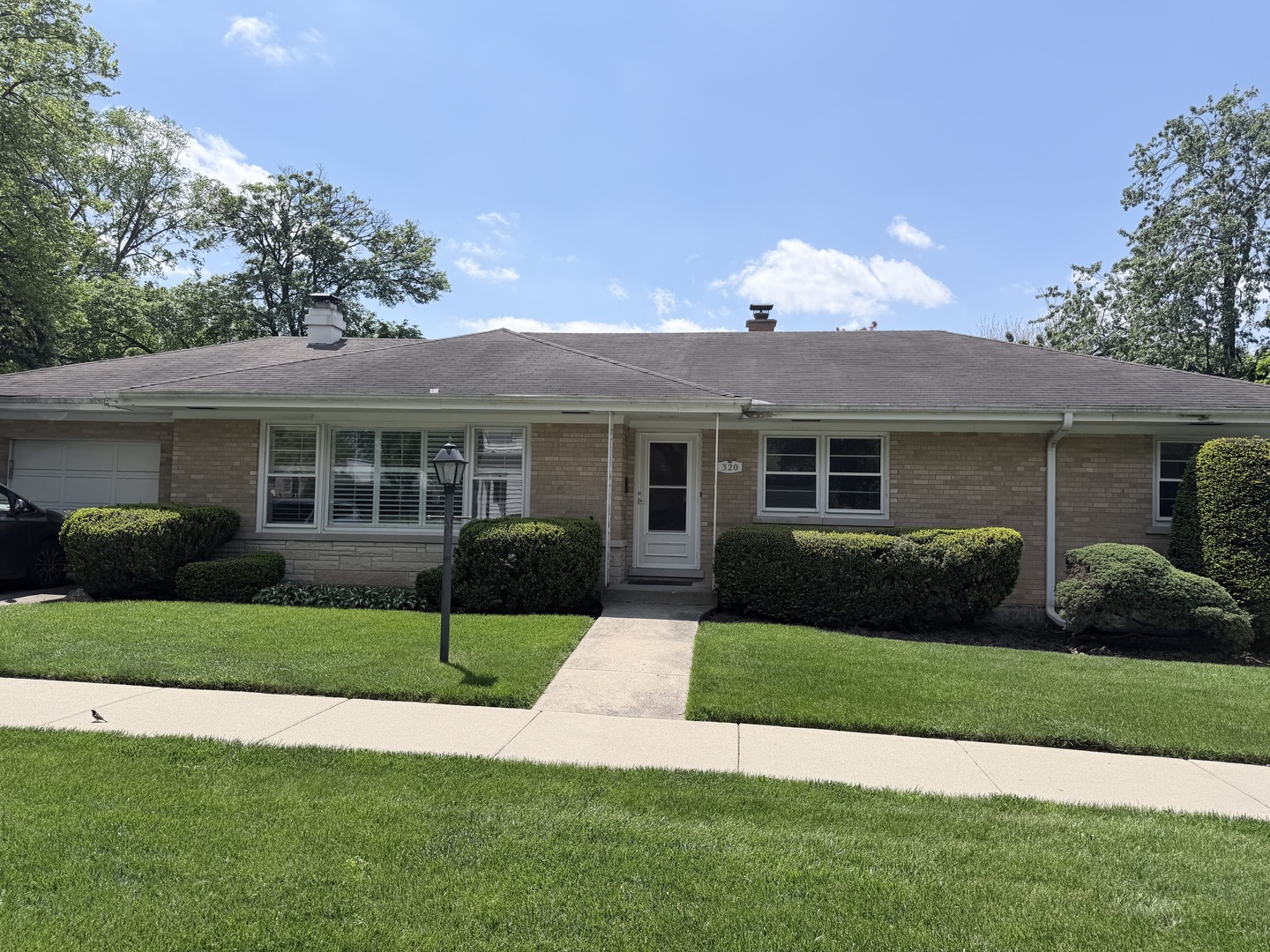 320 N Main Street, Mount Prospect, IL 60056