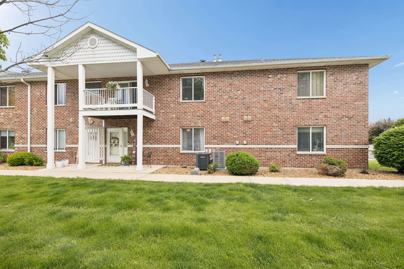1370 Rock Run Drive #14, Crest Hill, IL 60403