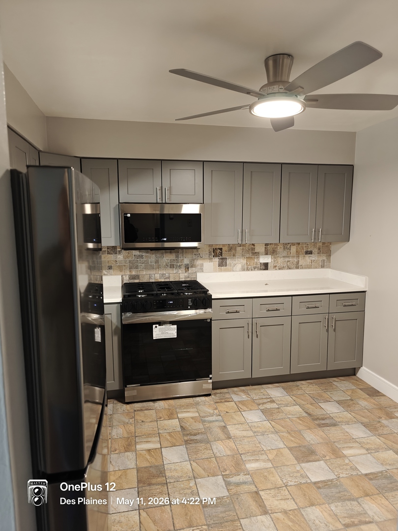 8892 Jody Lane #1E, Des Plaines, IL 60016