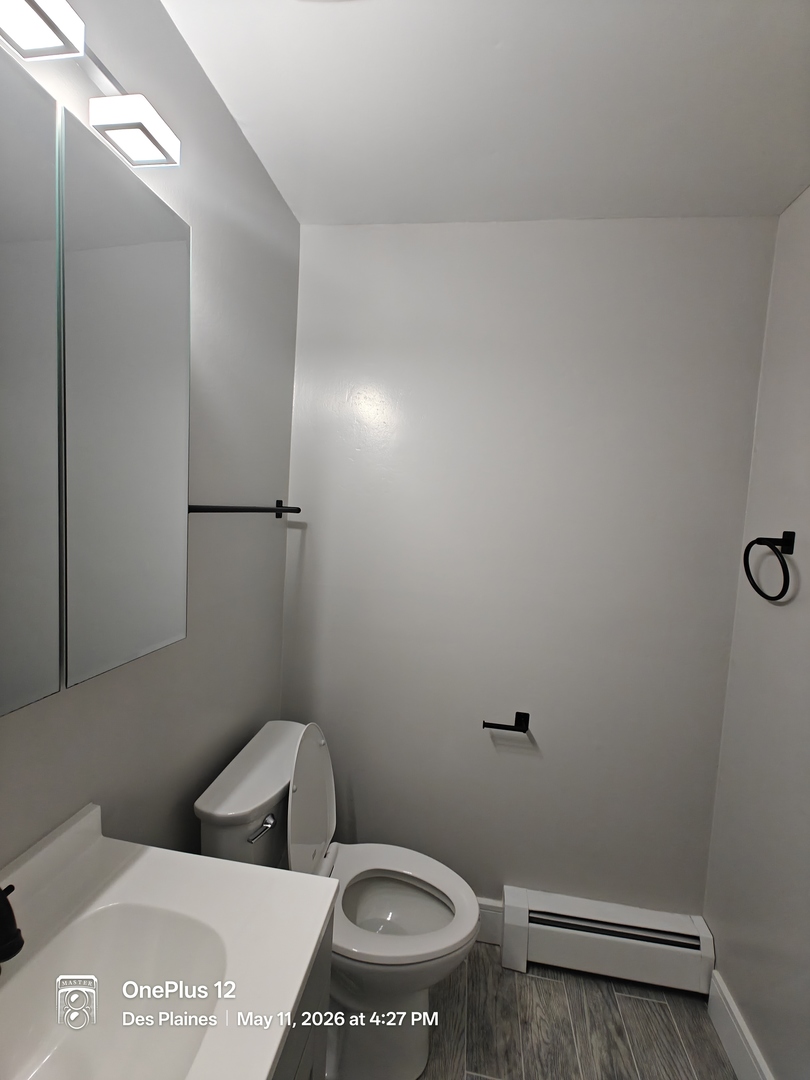8892 Jody Lane #1E, Des Plaines, IL 60016