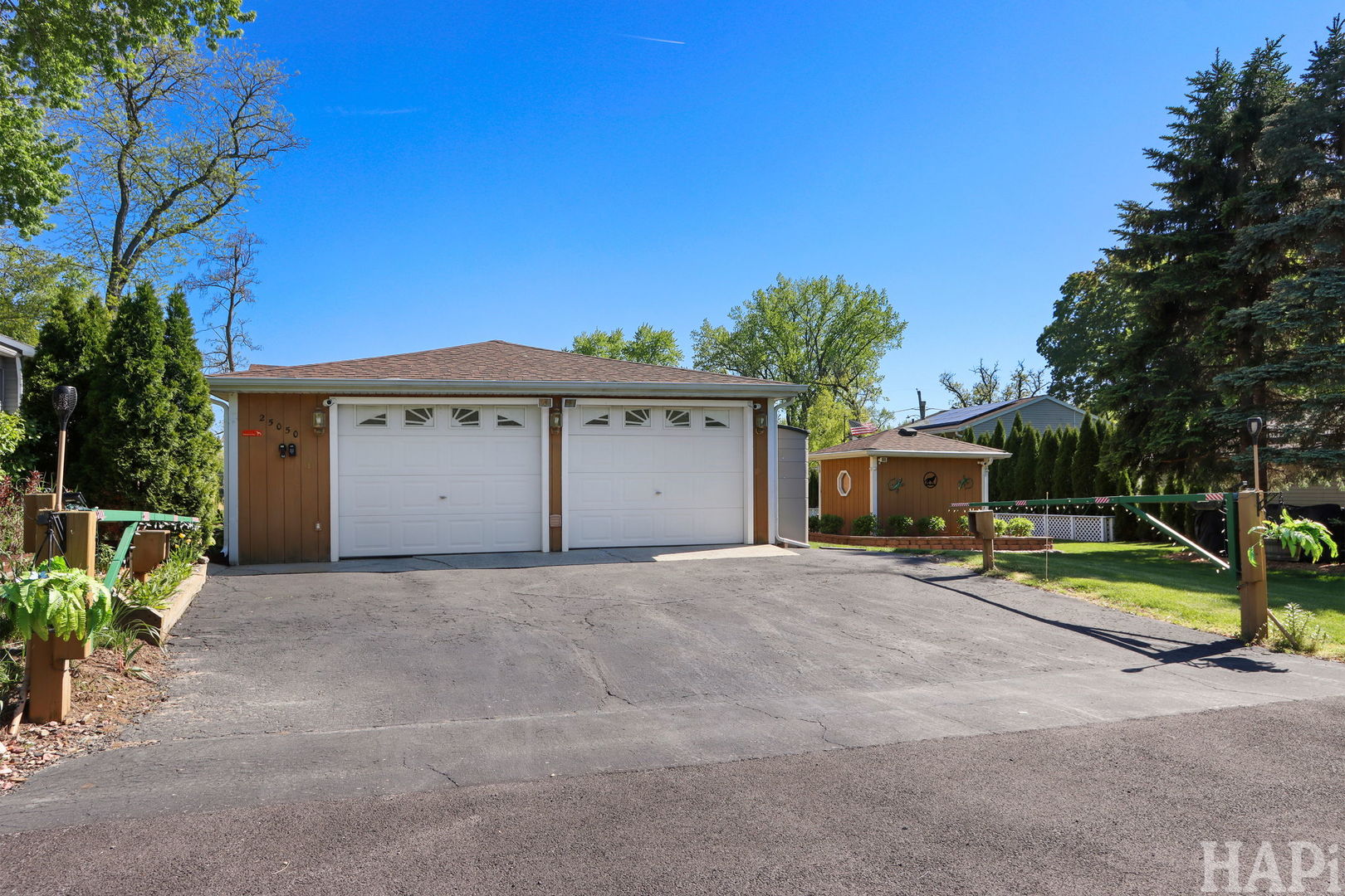25050 W Forest Drive, Lake Villa, IL 60046