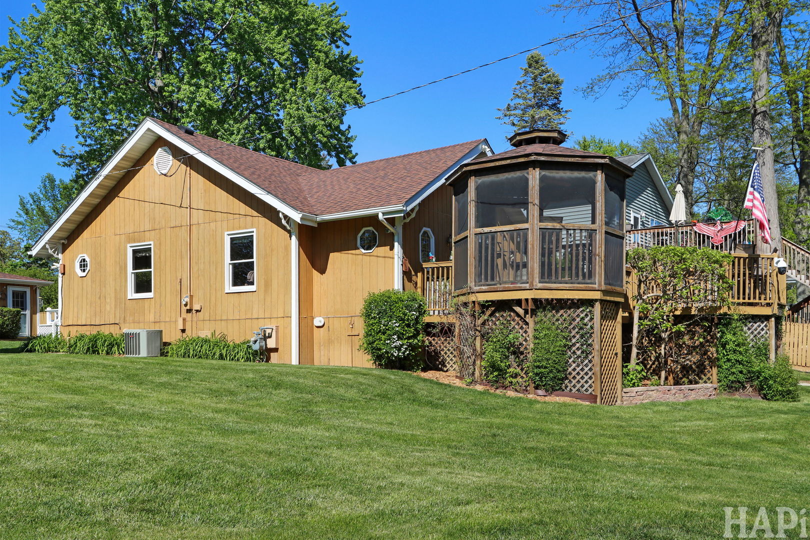 25050 W Forest Drive, Lake Villa, IL 60046