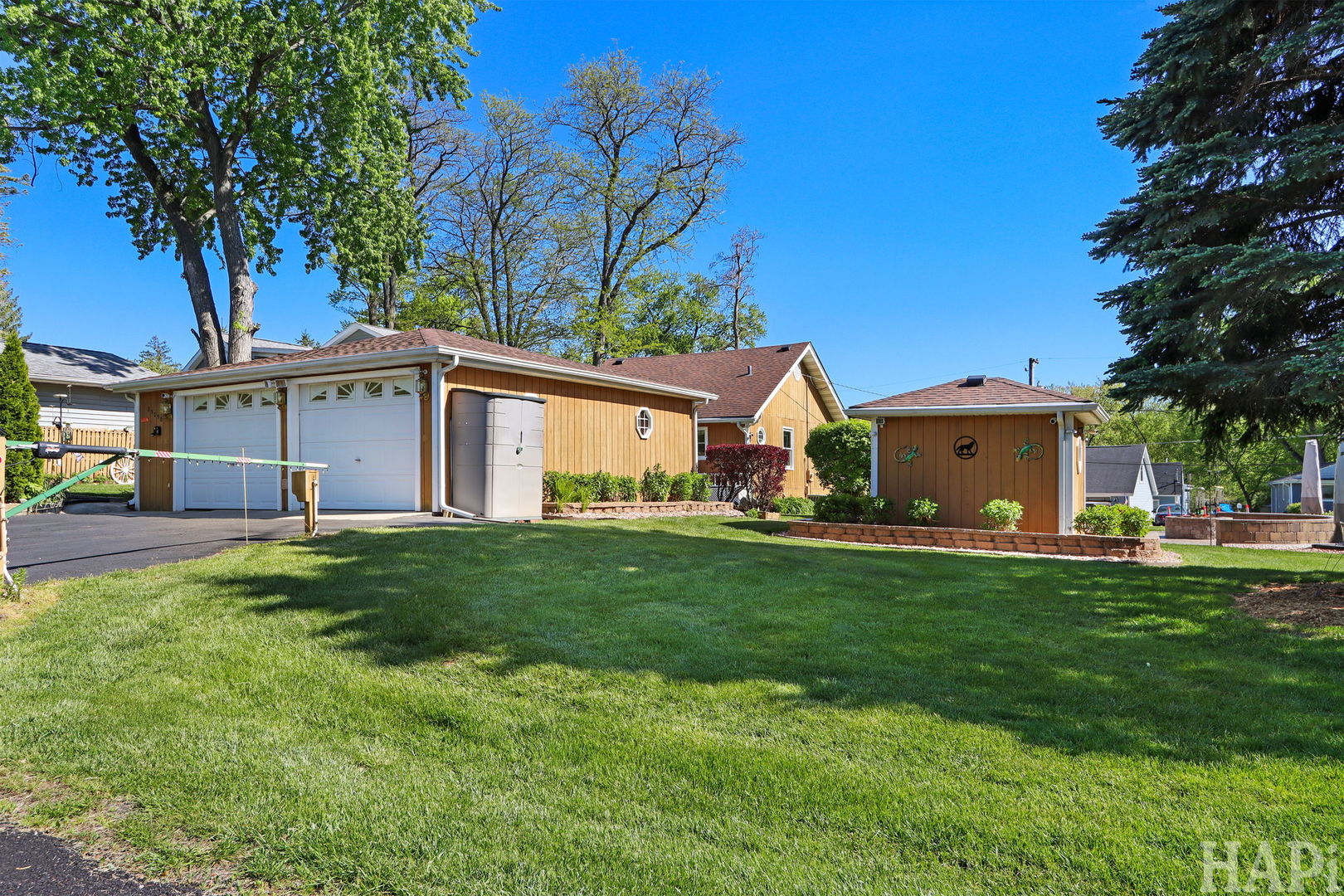 25050 W Forest Drive, Lake Villa, IL 60046