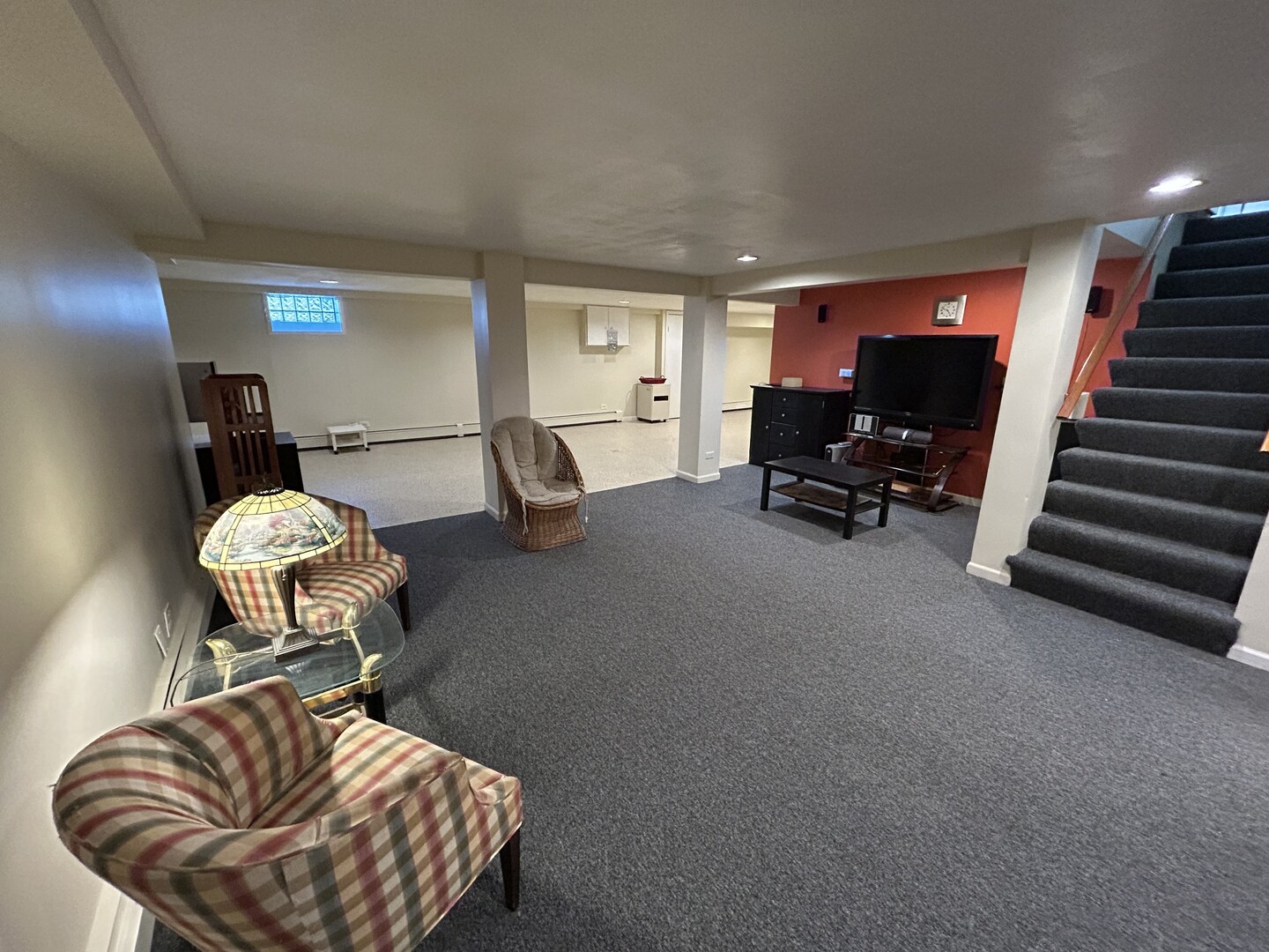125 N Oak Leaf Drive, Addison, IL 60101