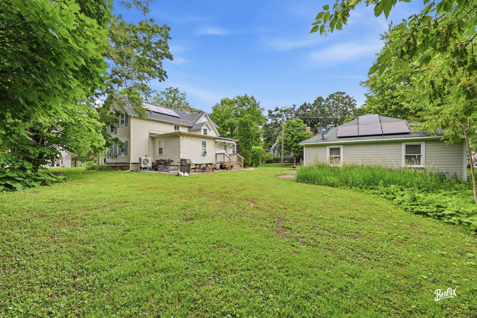 23 N Benton Street, Palatine, IL 60067