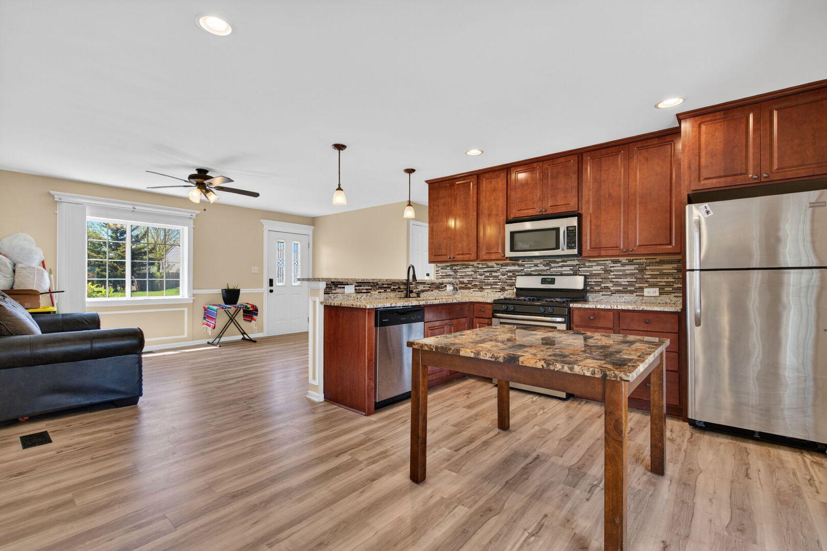312 Healy Avenue, Romeoville, IL 60446