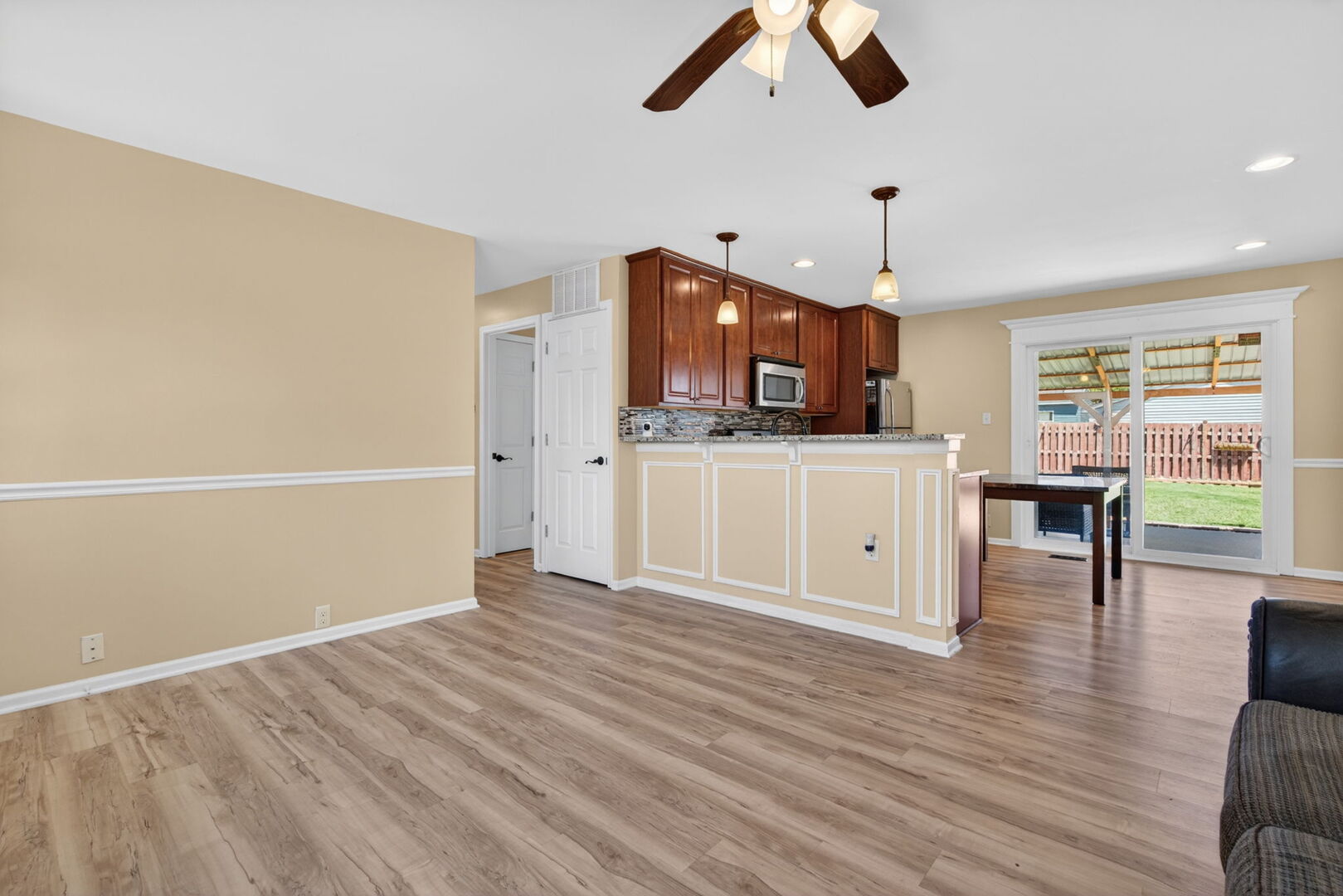 312 Healy Avenue, Romeoville, IL 60446