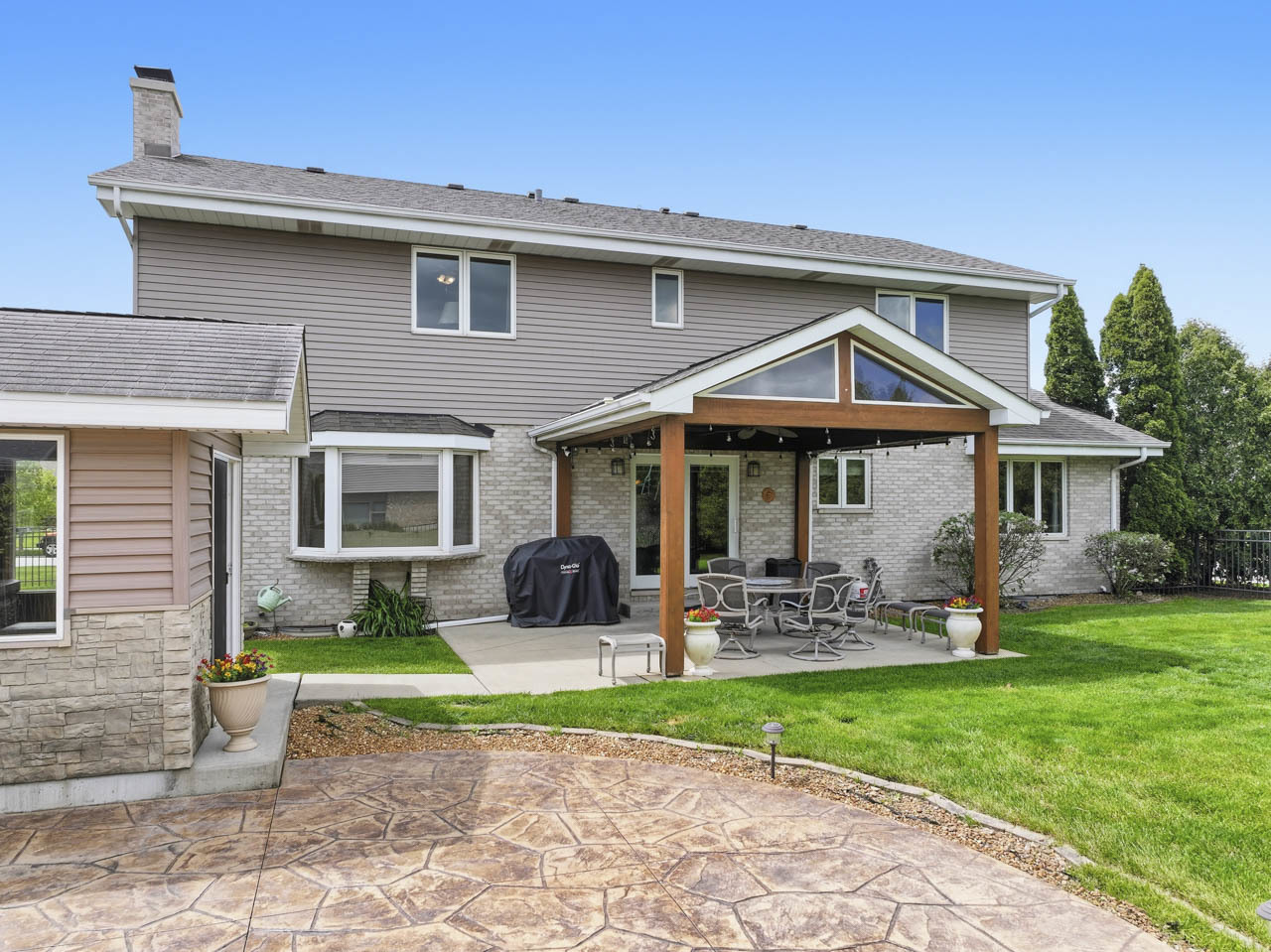 7630 Prestwick Drive, Tinley Park, IL 60477