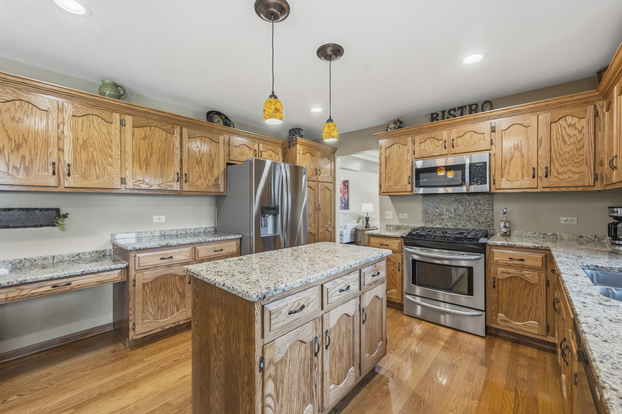 7630 Prestwick Drive, Tinley Park, IL 60477