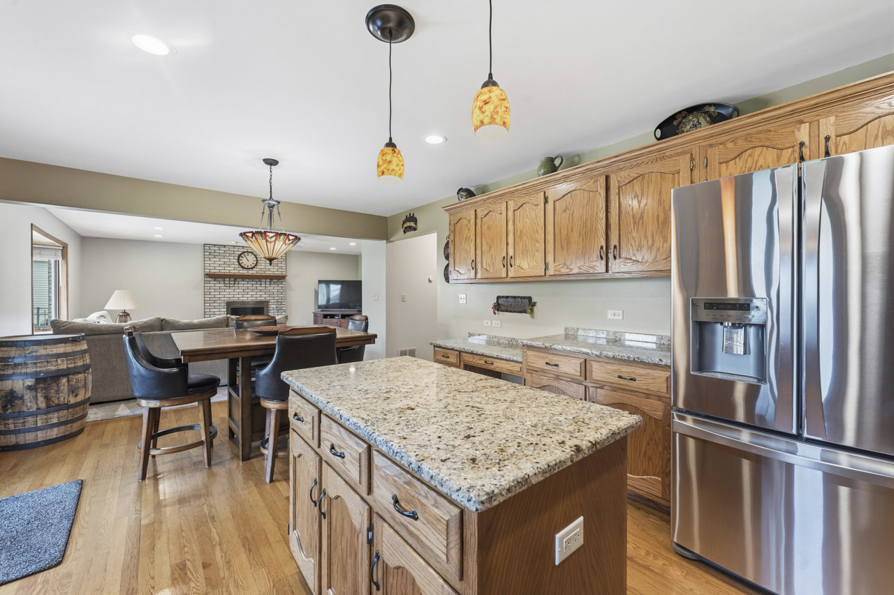 7630 Prestwick Drive, Tinley Park, IL 60477