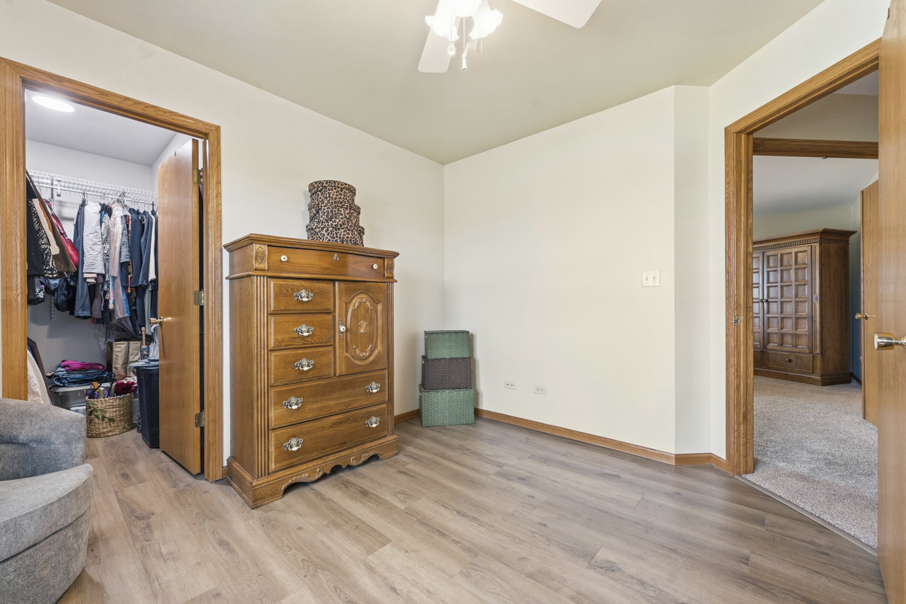 7630 Prestwick Drive, Tinley Park, IL 60477