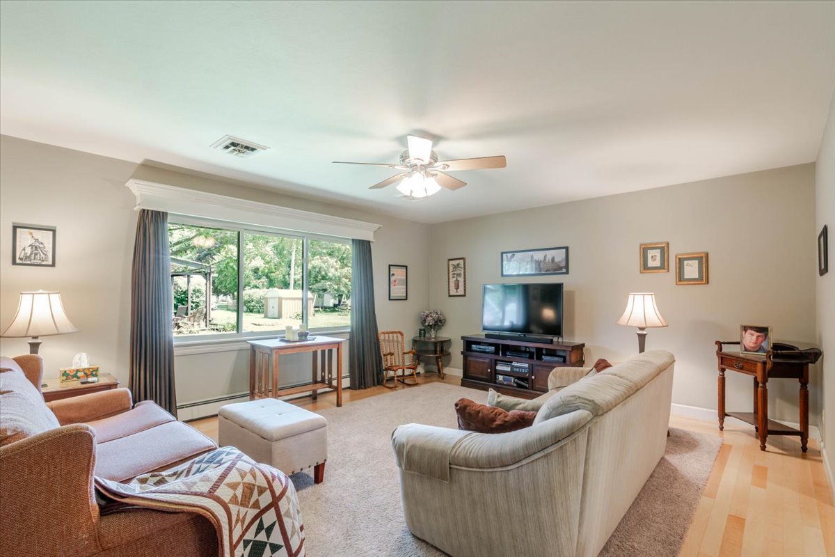 607 N Mill Street, Leroy, IL 61752
