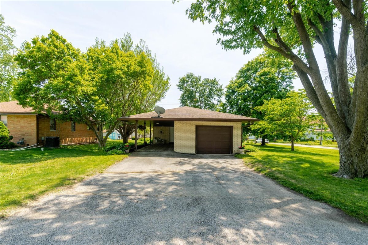607 N Mill Street, Leroy, IL 61752