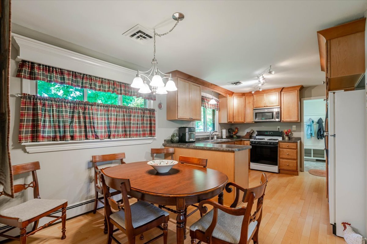 607 N Mill Street, Leroy, IL 61752