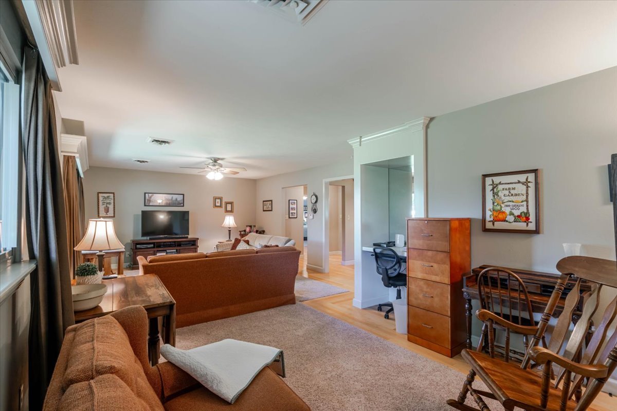 607 N Mill Street, Leroy, IL 61752