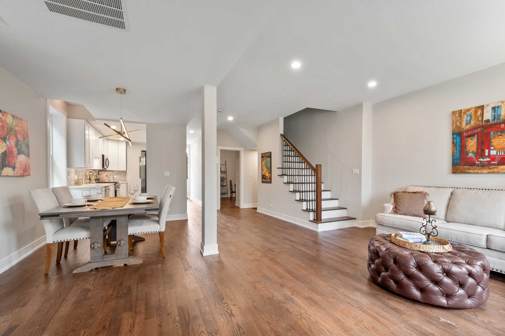 3540 W Evergreen Avenue, Chicago, IL 60651