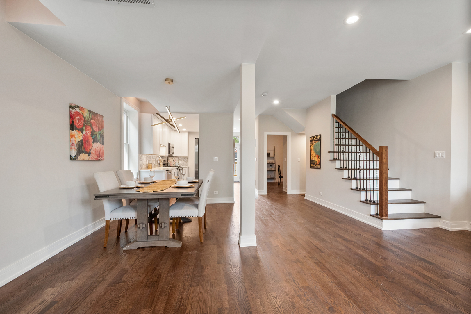 3540 W Evergreen Avenue, Chicago, IL 60651