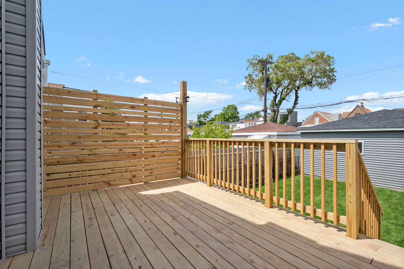 3540 W Evergreen Avenue, Chicago, IL 60651