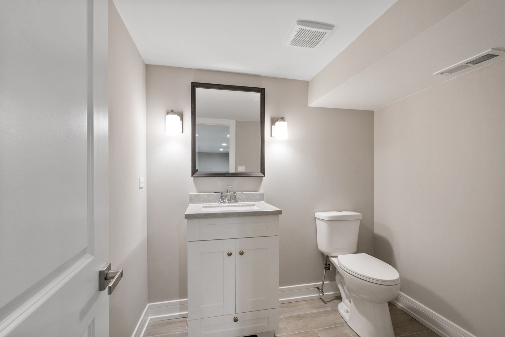 3540 W Evergreen Avenue, Chicago, IL 60651