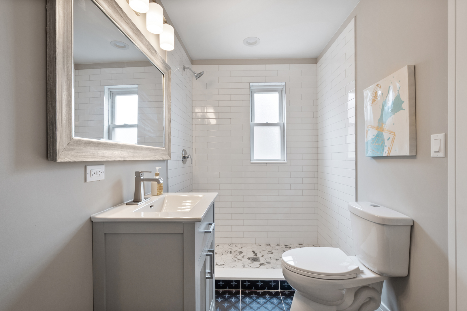 3540 W Evergreen Avenue, Chicago, IL 60651