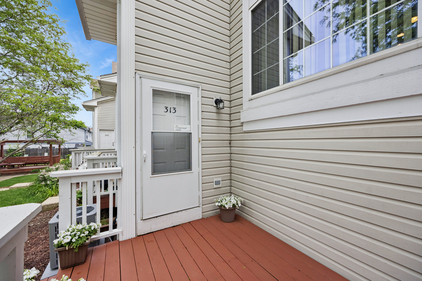 313 Candlelight Court, Bolingbrook, IL 60440