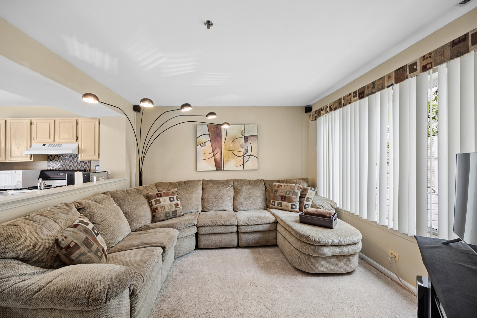 313 Candlelight Court, Bolingbrook, IL 60440