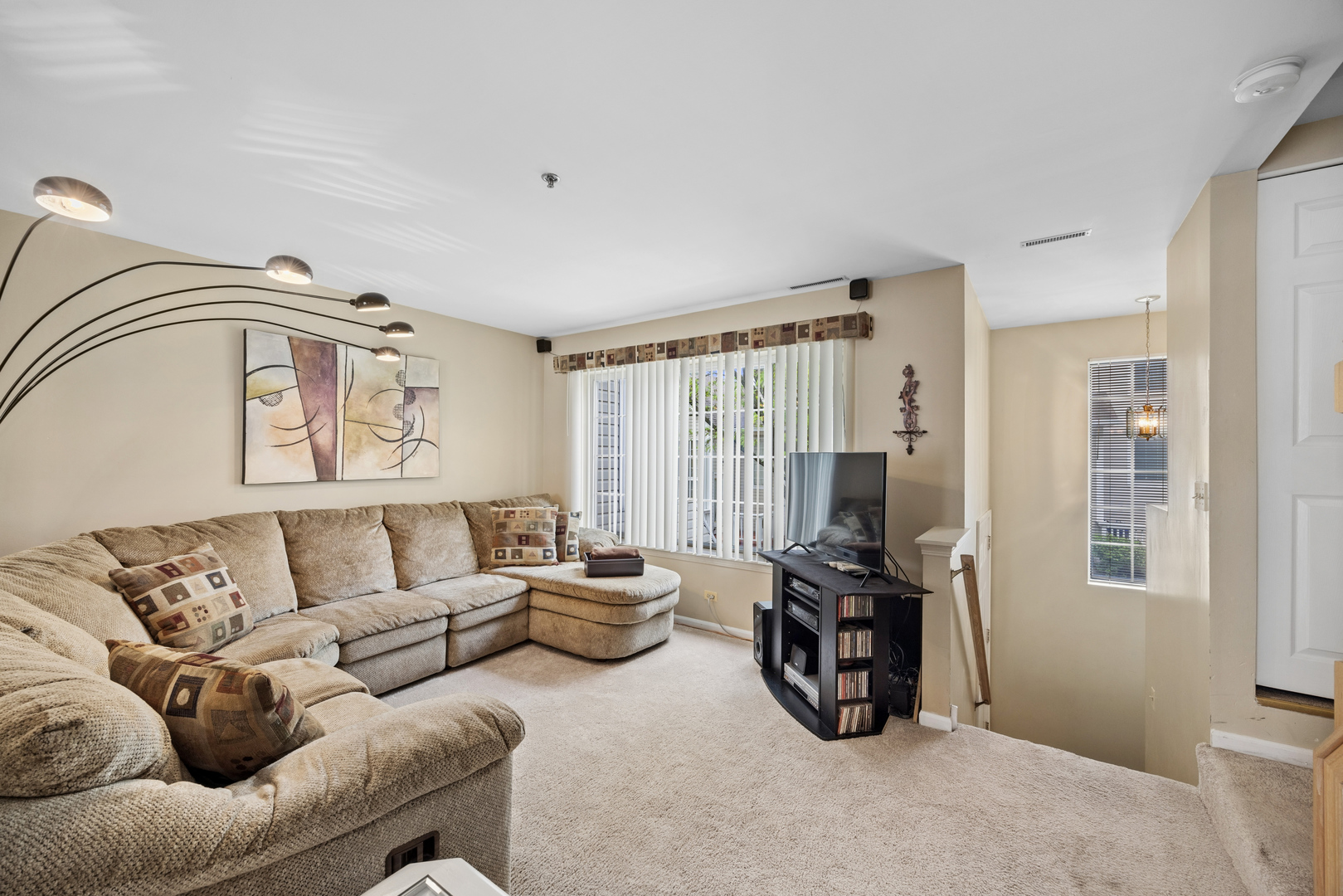 313 Candlelight Court, Bolingbrook, IL 60440