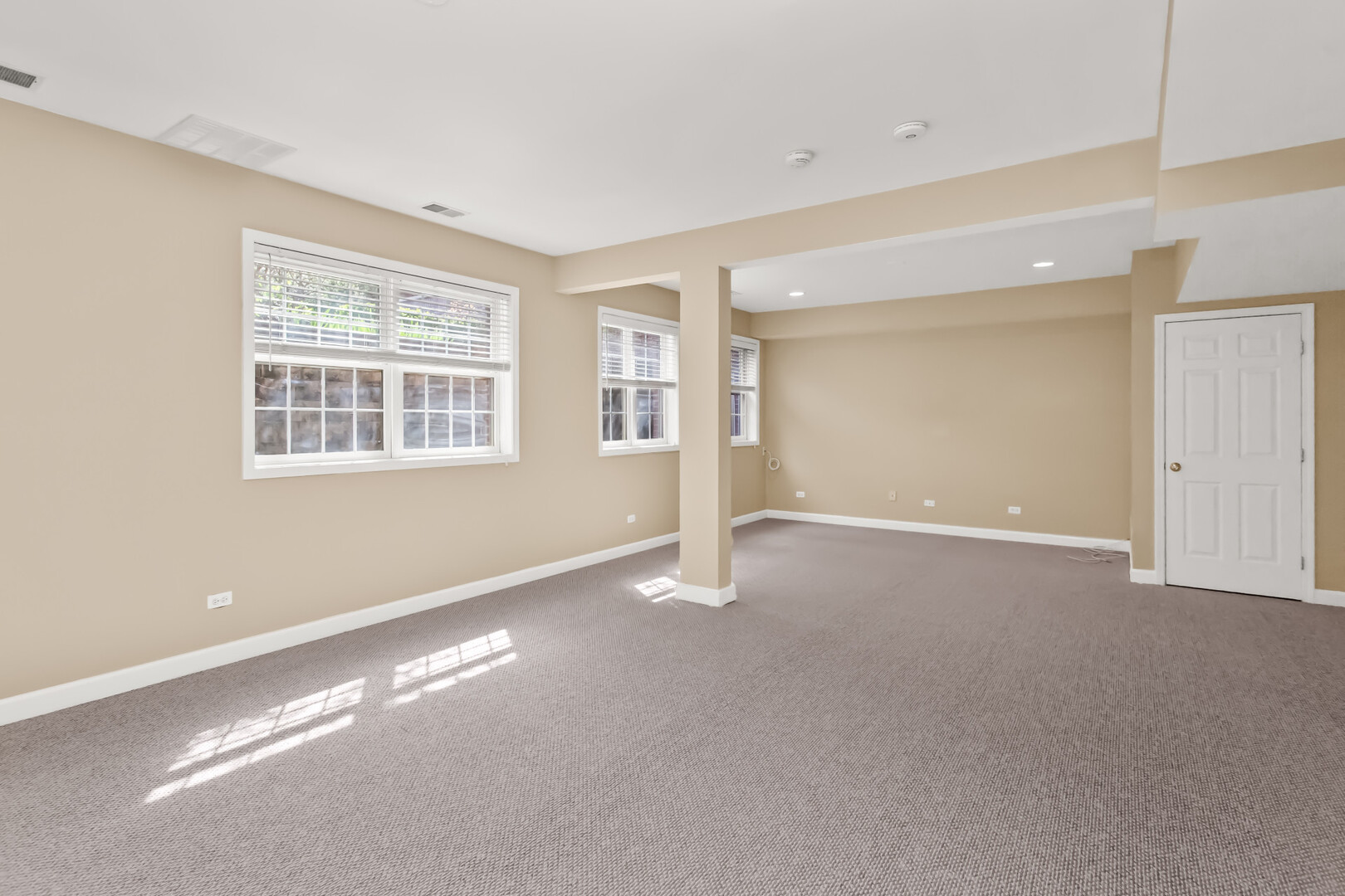 119 N Haven Road, Elmhurst, IL 60126