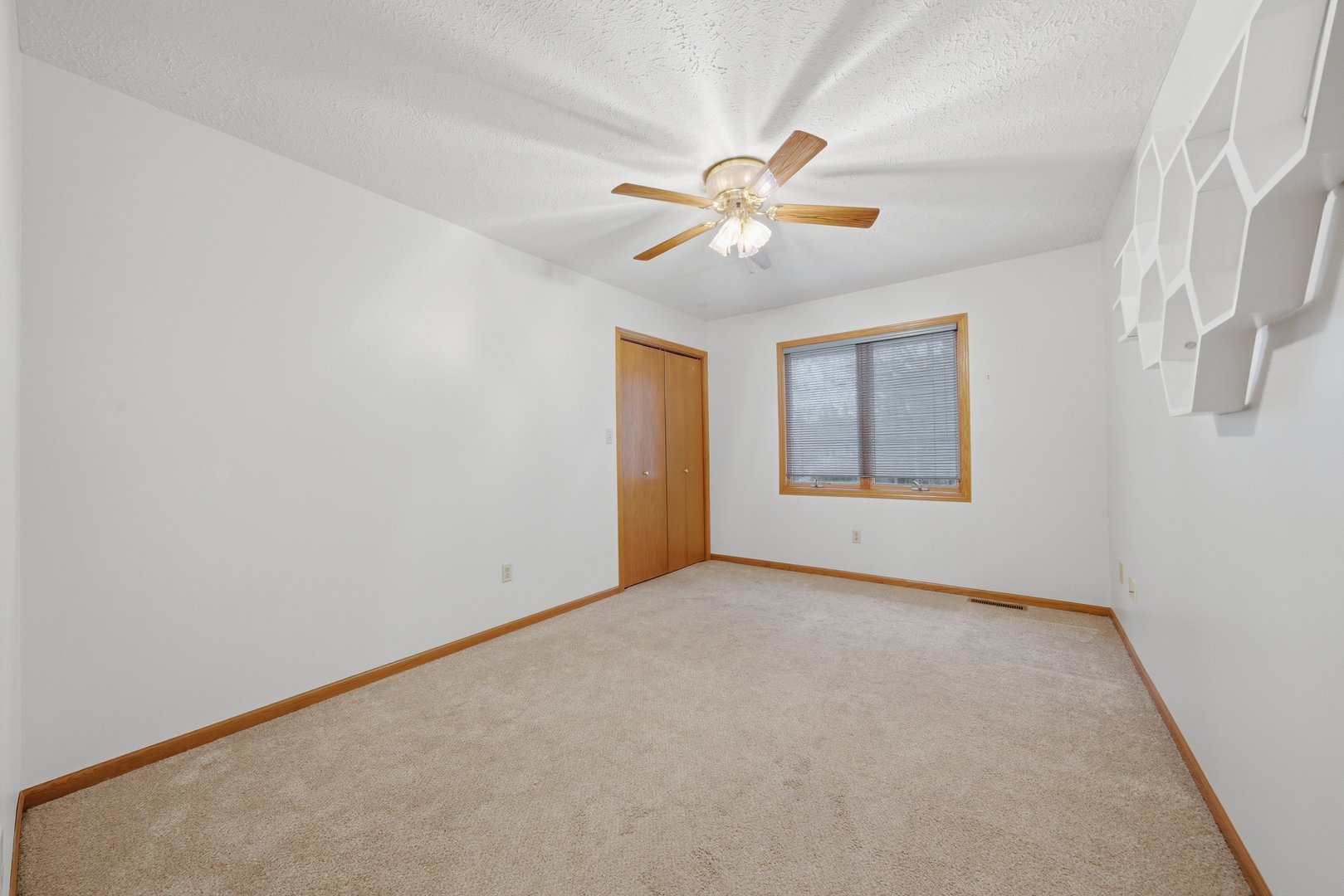 1016 N 7th Street, Rochelle, IL 61068