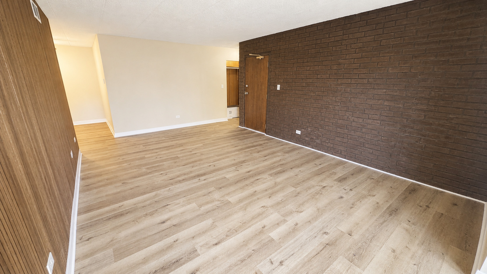 1620 Richmond Circle #105, Joliet, IL 60435
